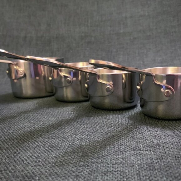 ALL CLAD Heavy Gauge Stainless Steel Measuring Cups w/ 4 Riveted Handles - Picture 3 of 6
